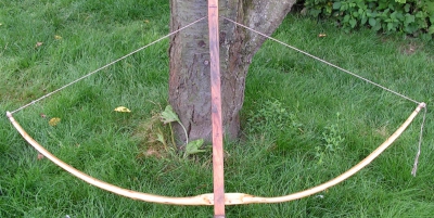 yew flatbow 50#@28'' if